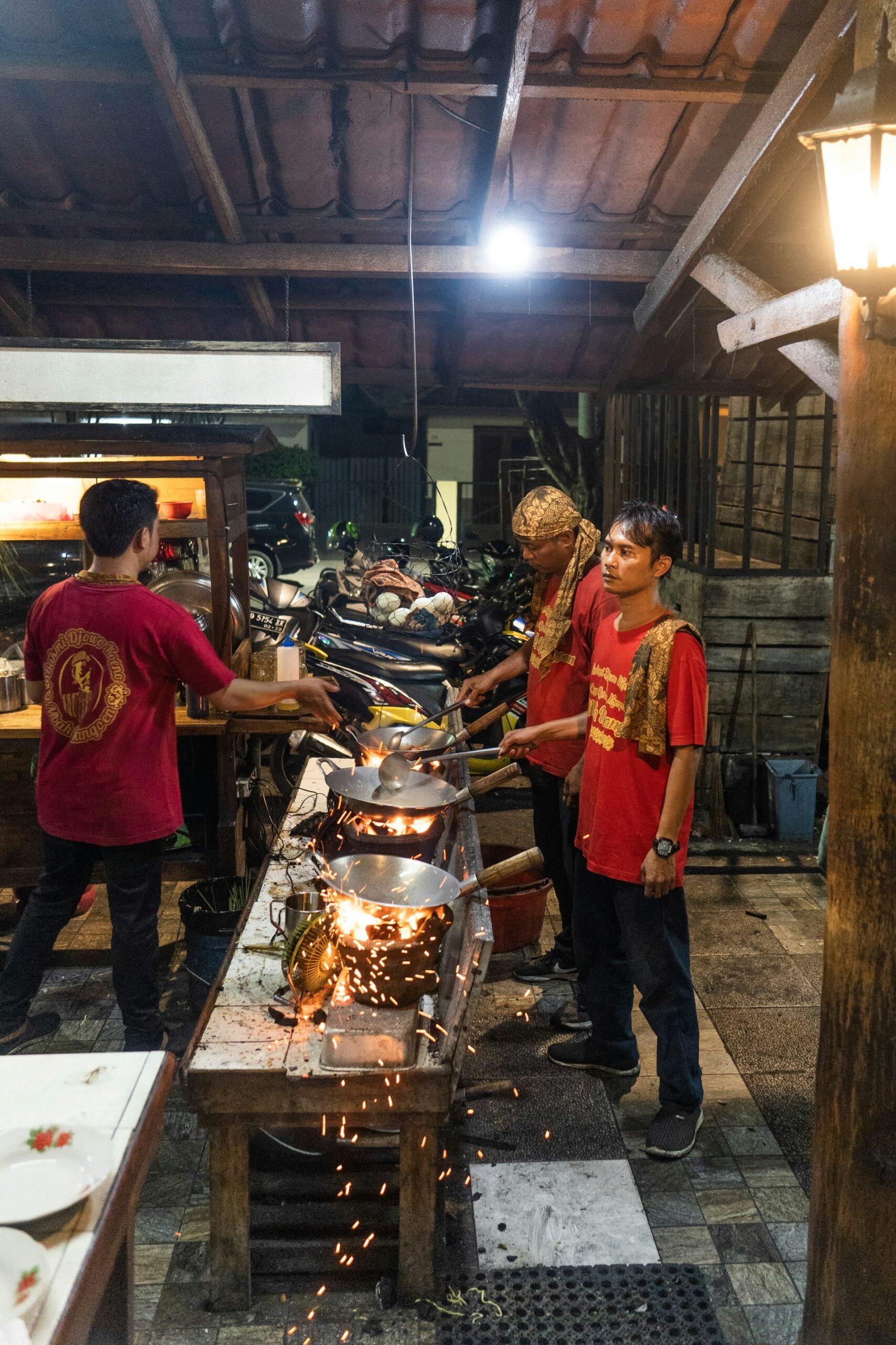 Experience Authentic Culture: Transformative Local Workshops for True Immersion